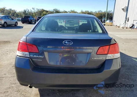 2010 Subaru Legacy 2.5I Premium z USA, uszkodzony, nr VIN 4S3BMBC67A3211284